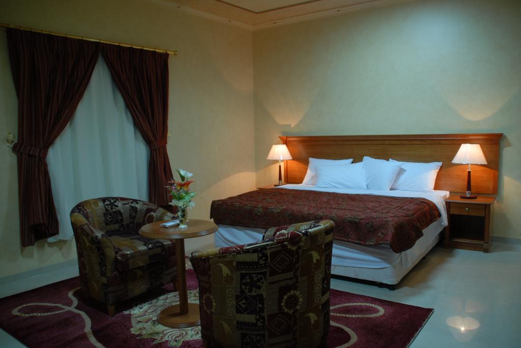 Al Fanar Al Alamaya 3- Hay'Aa Malakeya Entrance ยันบู ภายนอก รูปภาพ